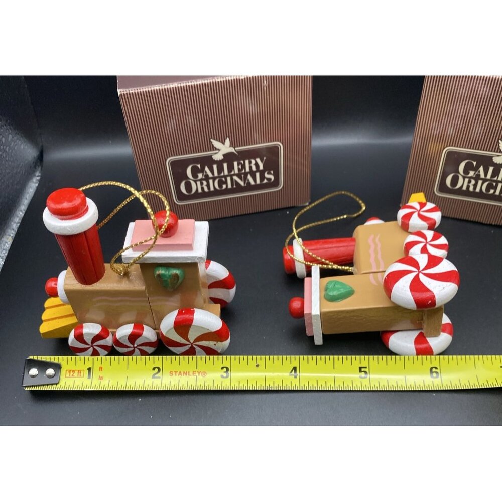 2 Avon Gallery Originals Wooden Train Ornaments Peppermint Wheels with Boxes - Picture 7 of 11